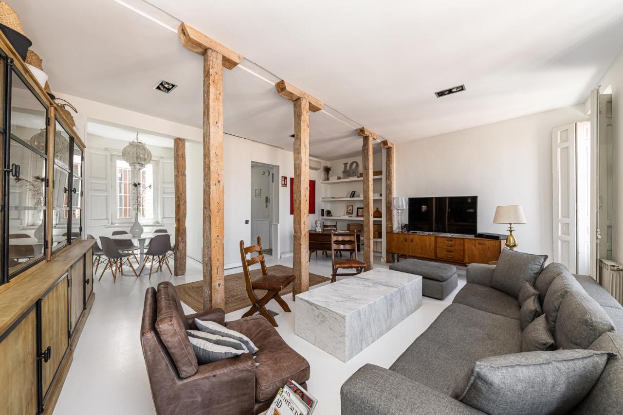 Appartamento Bnbholder Refined Duplex Malasana Madrid Esterno foto