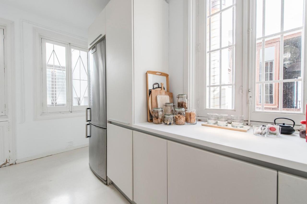 Appartamento Bnbholder Refined Duplex Malasana Madrid Esterno foto